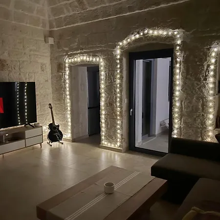 Lamia Al Mar 토레깐느